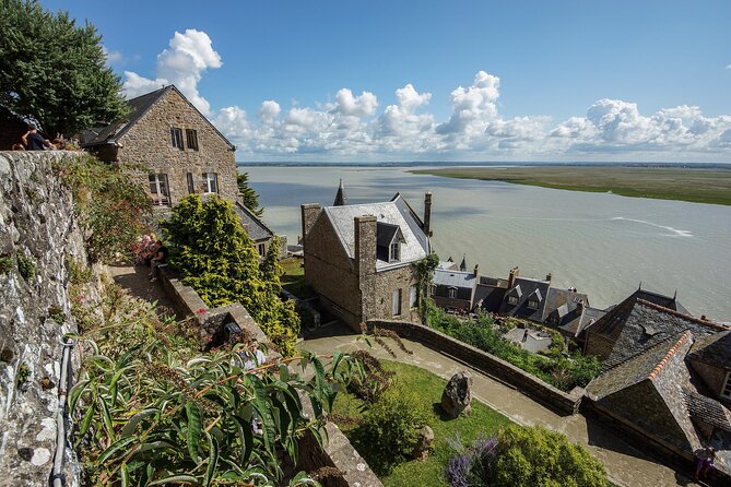 2-Hour Guided Walking tour of the Mont Saint Michel - Panoramic views from the highest point