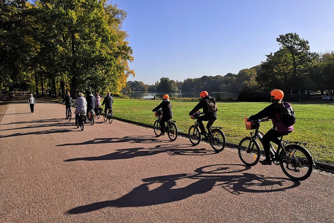 2h - Electric Bike Tour of Lyon with a Local Guide - Riding the Rhône on bike-only paths