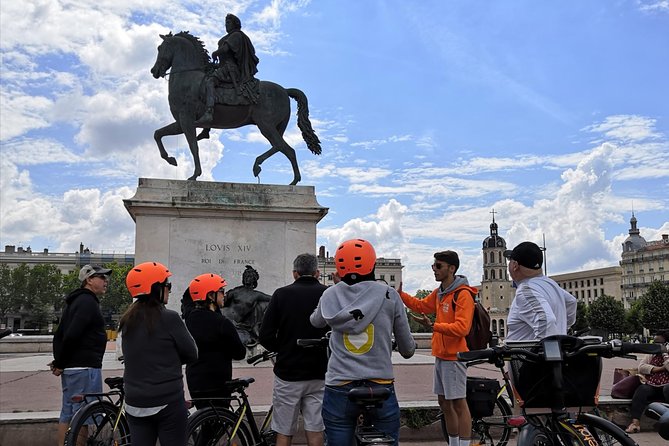 3h - Electric Bike Tour of Lyon with a Local Guide - Europe’s largest soft-mode bicycle tunnel