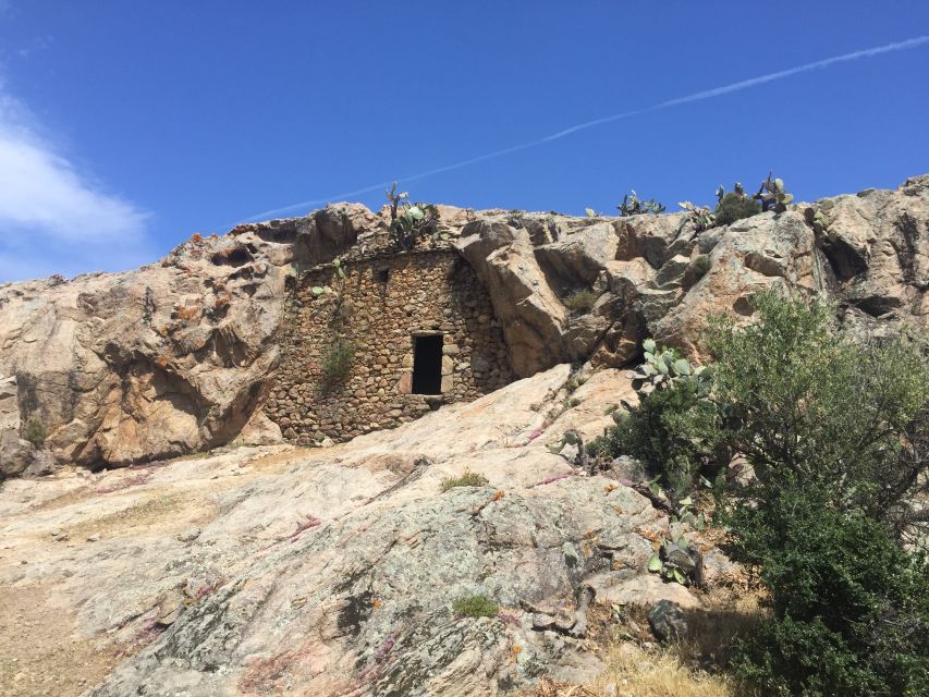 4x4 Agriates Desert and Beach Excursion from Calvi - Who should book this excursion?