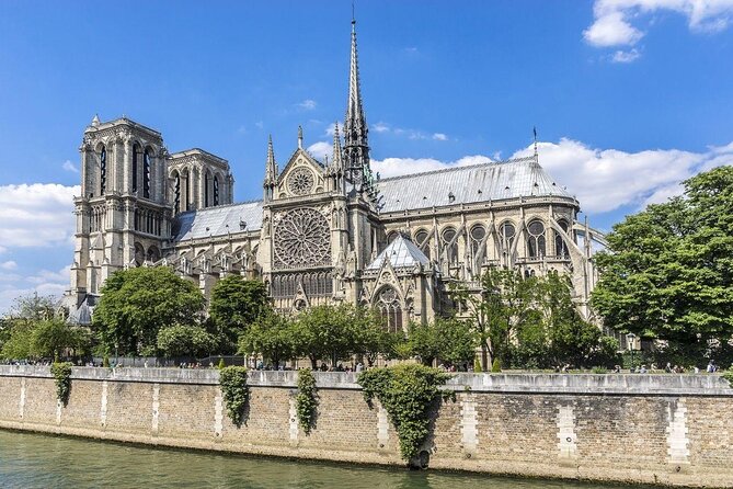 A Morning in Paris Food Tour: Croissants, Baguettes & Chocolate - Quick points before you book