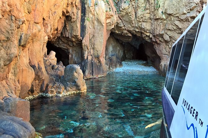 Afternoon in Scandola and creeks of Piana with stop in Girolata - Commentary, translation, and the role of Joseph