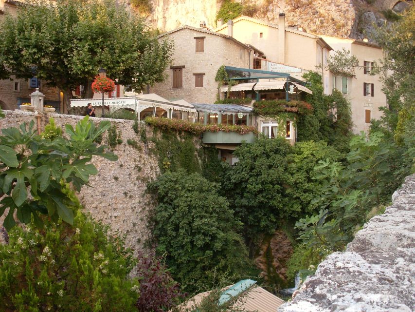 Aix-en-Provence: Verdon & Moustiers-Sainte-Marie Full-day - What the small minibus changes