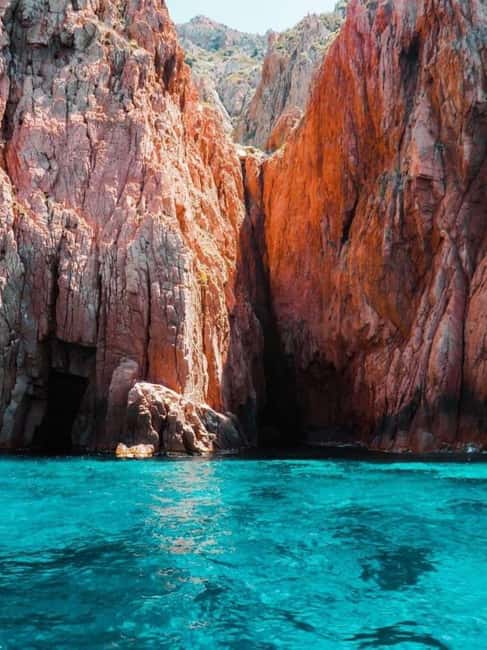 Ajaccio: Scandola - Girolata - Piana - Capo Rosso Tour - The best parts at a glance