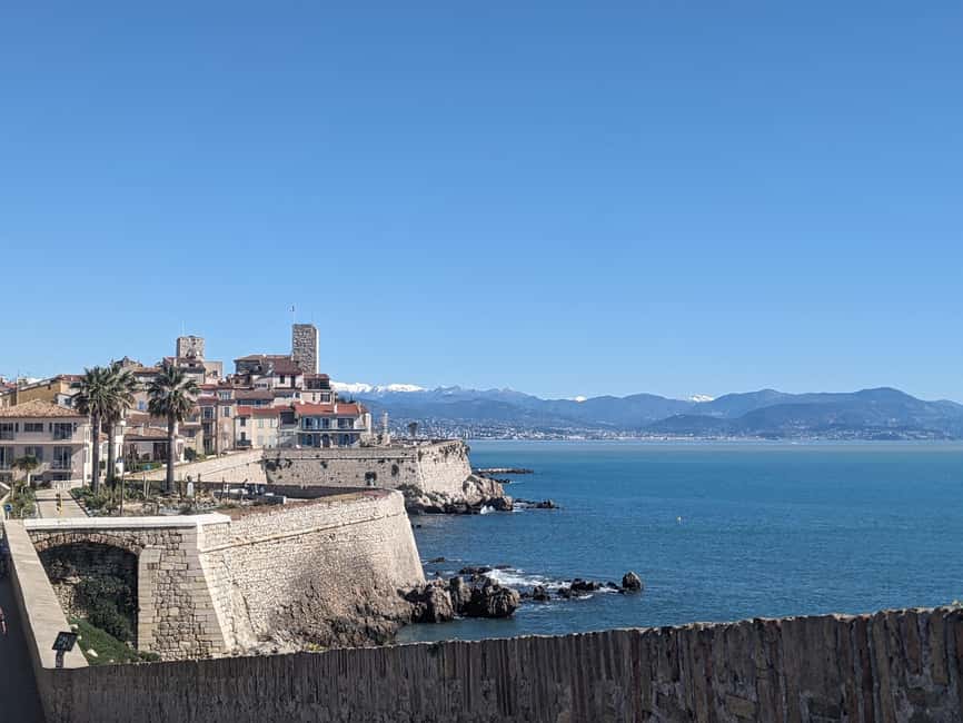 Antibes: 2 hour walking tour in the old town - Antibes Cathedral and Picasso Museum from outside