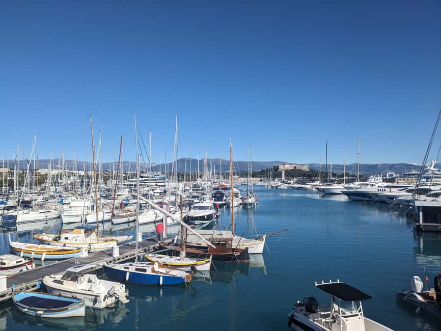 Antibes: 2 hour walking tour in the old town - Safranier, a neighborhood with its own character