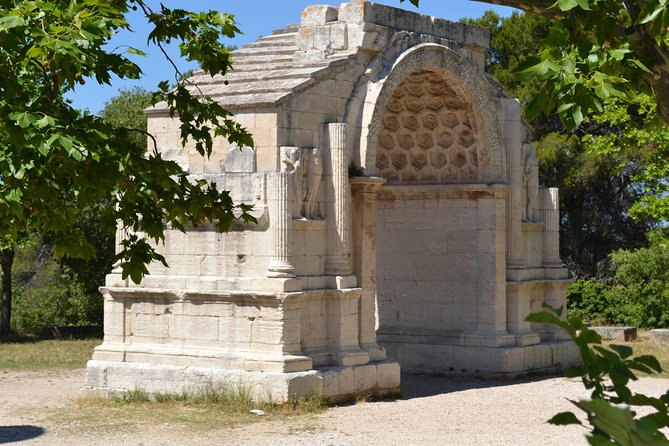 Arles, Les Baux and Saint Remy de Provence from Marseille - A long day made easier by the minivan