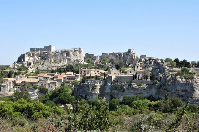 Arles, Les Baux & Saint-Remy de Provence from Aix - Free time versus guided sightseeing