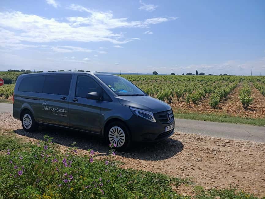Avignon: Full-Day Châteauneuf du Pape Wines & Luberon Tour - Roussillon’s ochre cliffs bring color to the afternoon
