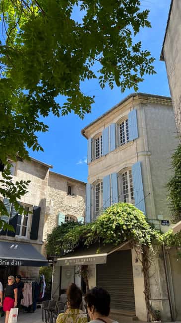 Avignon: Pont du Gard, Saint Remy and Les Baux Half-Day Tour - My booking recommendation