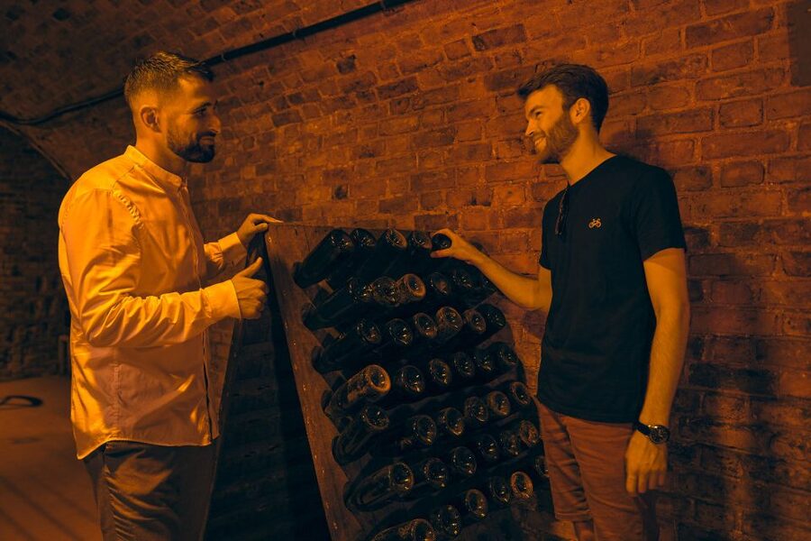 Aÿ-Champagne: Champagne House Tour and Tasting Class - Snacks make the tasting feel generous