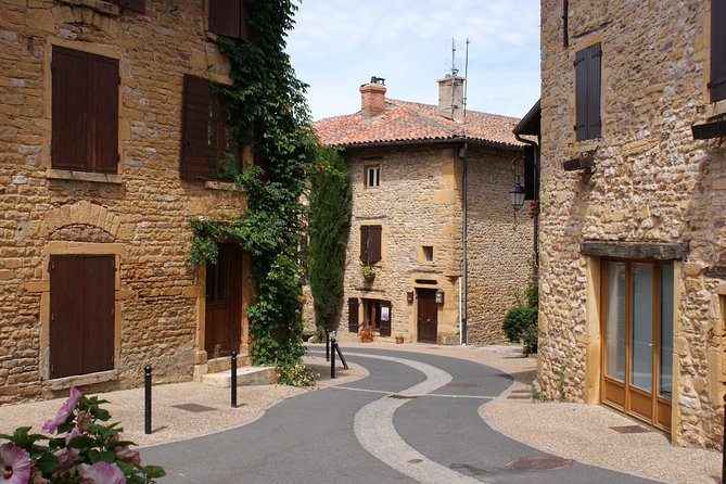 Beaujolais & Perouges Medieval Town (9:00 am to 5:15 pm - Small Group Tour Lyon - Châtillon d’Azergues and the Golden Stones