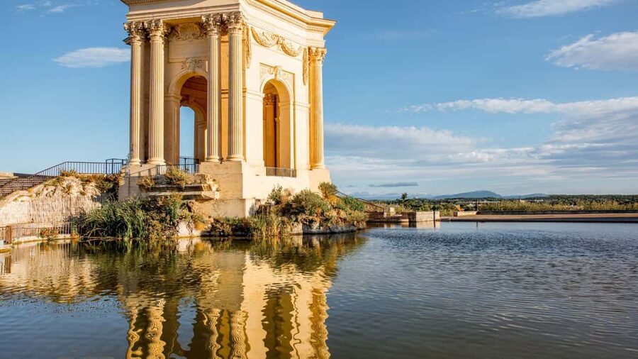 Best of Montpellier: Private Walking Tour with a Local - Place de la Comédie, the Arc de Triomphe, and the city center