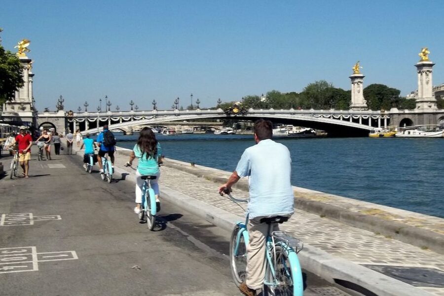 Best of Paris Bike Tour - Bikes, traffic, and the effort involved