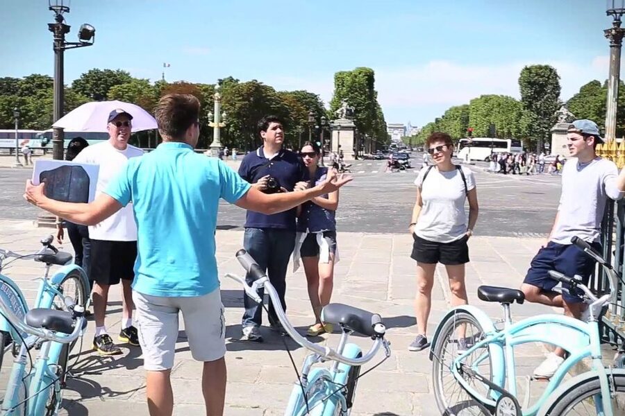 Best of Paris Bike Tour - Eiffel Tower views without the long queue
