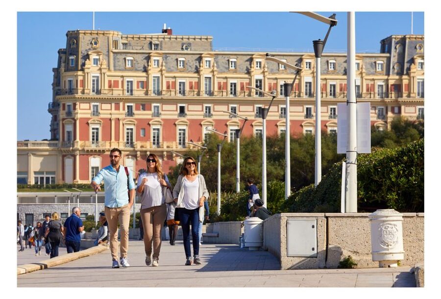 Biarritz and Bayonne from San Sebastian - The short transfer to Bayonne changes the mood