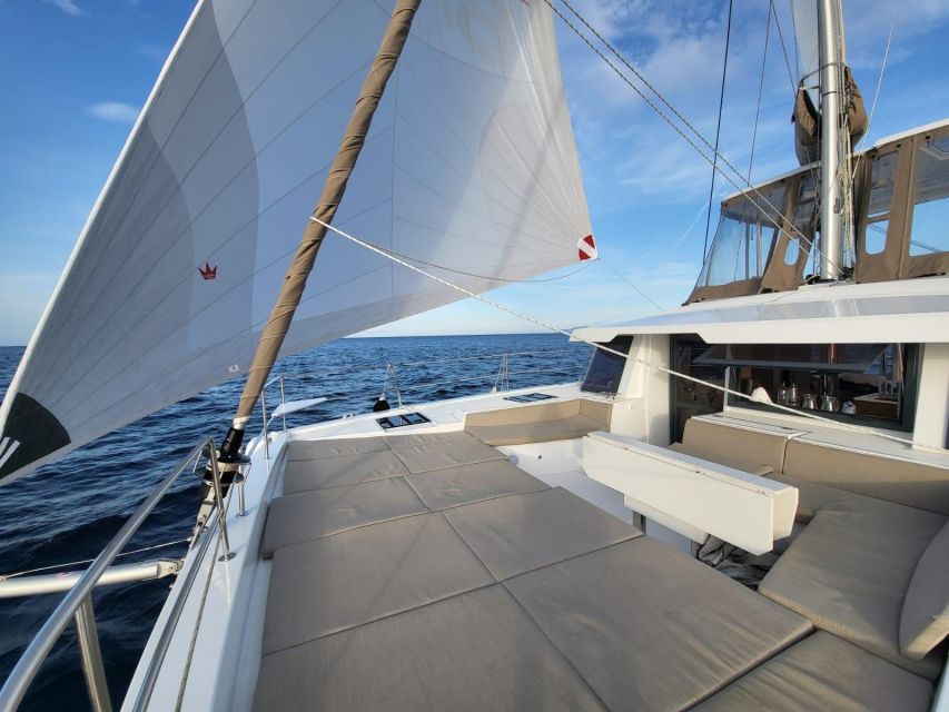 Bonifacio: sunset catamaran trip and aperitif - Sunset views and the weather gamble