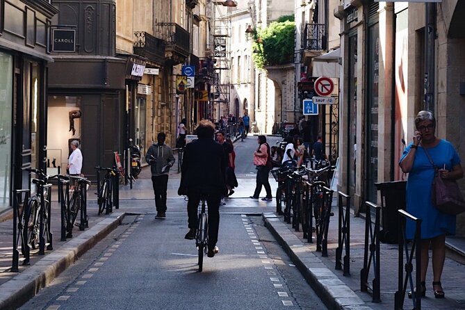 Bordeaux' Best Boulangeries & History Tour - Fondaudège and Chartrons, with a final bakery stop