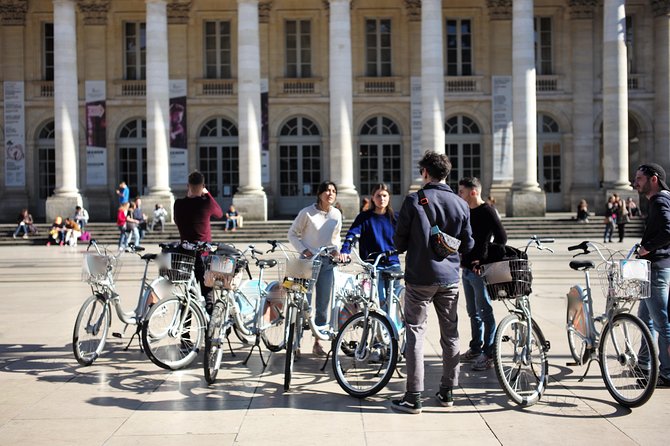 "Bordeaux by bicycle: a 3-hour tour immersive experience" - Finishing along Cours Xavier Arnozan