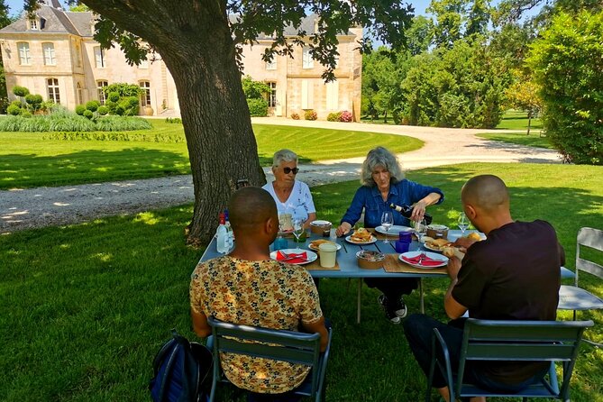 Bordeaux Full Day Wine Tour - 3 Wineries & Gourmet Picnic Lunch - Saint-Émilion village: one hour on medieval streets