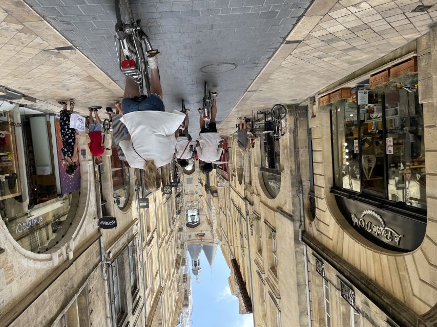 Bordeaux: Historic Center & Chartrons District Bike Tour - Darwin: the best pause on the route