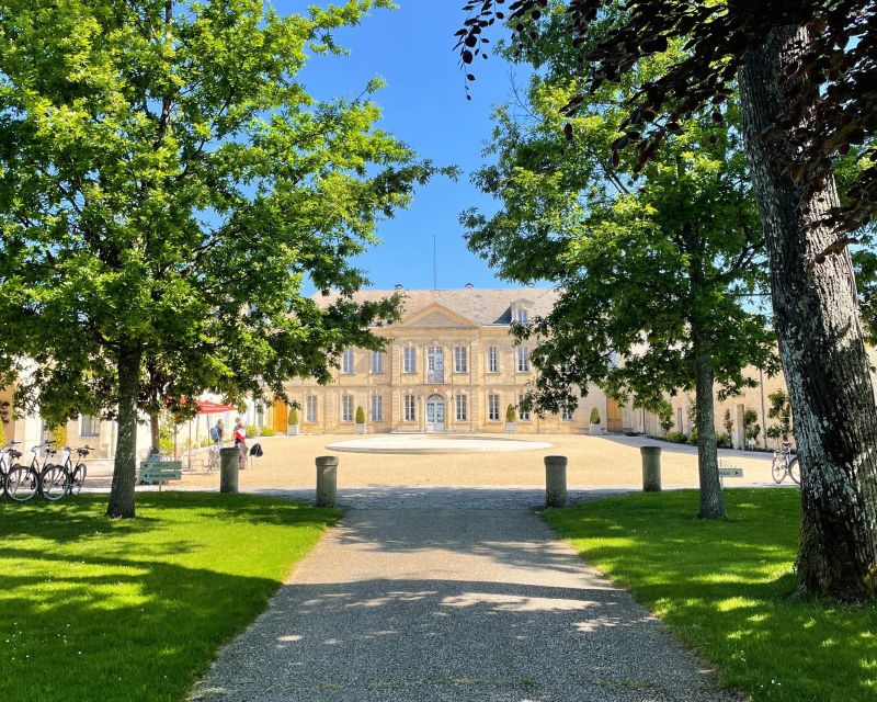 Bordeaux: Médoc & St-Emilion Wine 3 châteaux with lunch - Crossing to Saint-Émilion for lunch and wine