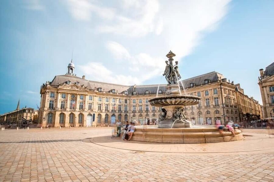 Bordeaux : Must-See Attractions Walking Tour - Key points to know before you book