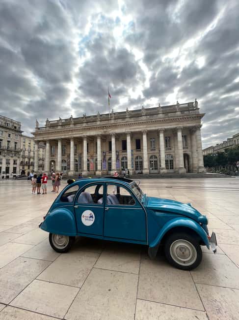 Bordeaux: Private Tour in a Citroën 2CV - The three-hour version and château tasting