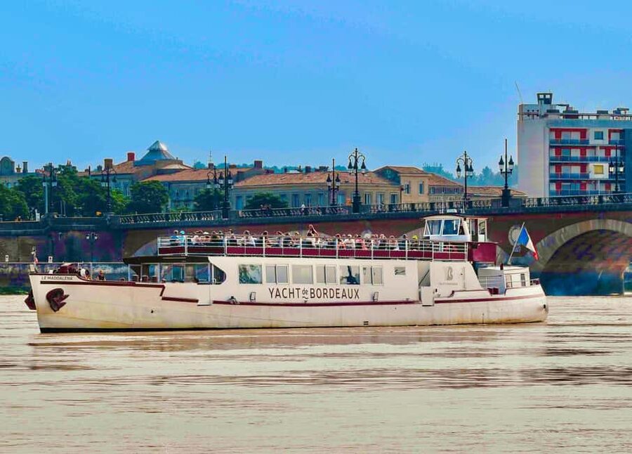Bordeaux: River Garonne Cruise with Glass of Wine and Canelé - The Maddalena: rooftop views and indoor comfort