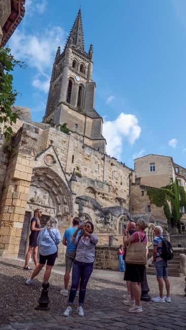 Bordeaux: Saint-Emilion and Medoc Full-Day Wine Experience - Is $212 a fair price?