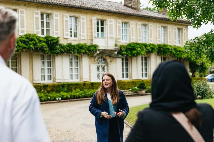 Bordeaux: St. Emilion Day Trip with Wine Tasting and Lunch - Saint-Émilion village in just 30 minutes