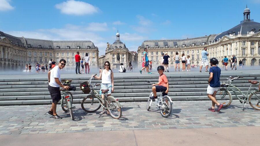 Bordeaux: Top Landmarks & Historic Bike Tour - What the guides add to the ride