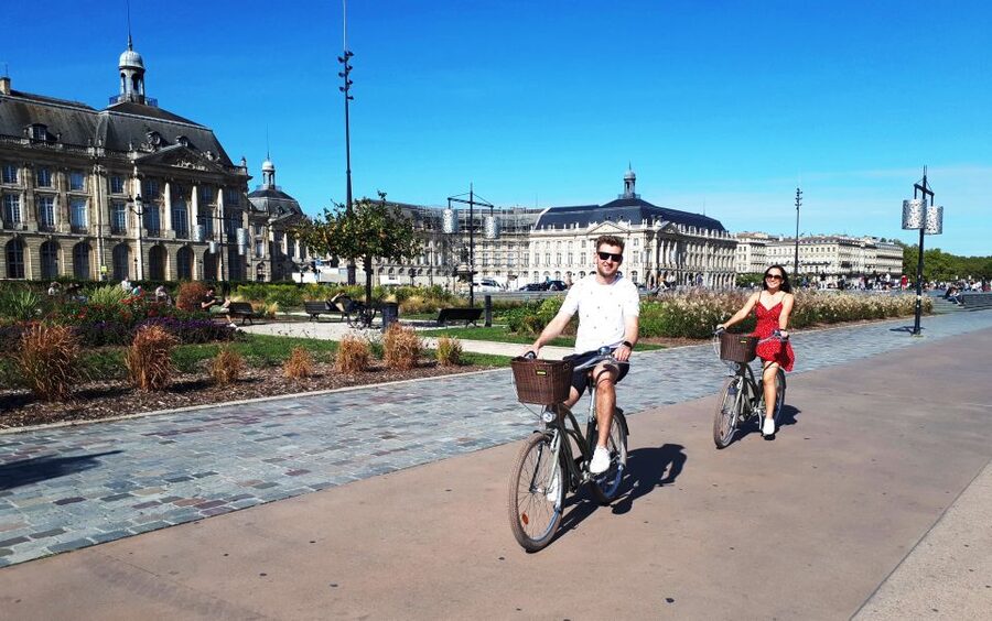 Bordeaux: Top Landmarks & Historic Bike Tour - Cathedral, Saint-Pierre, and the café-lined old town