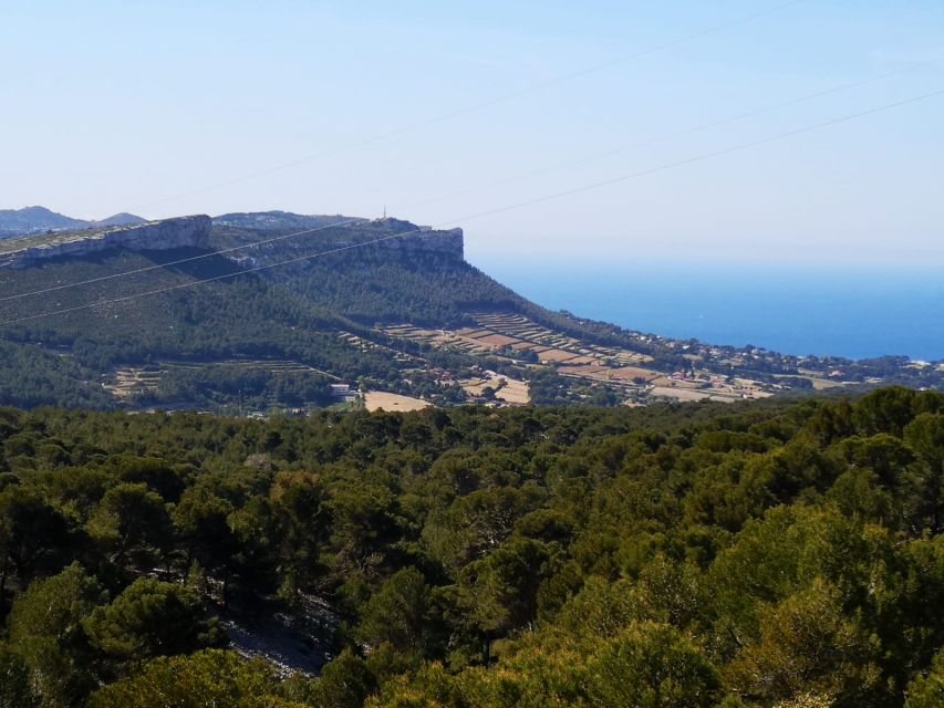 Calanques National Park: E-Mountain Bike with Virtual Guide - What the equipment adds to the day