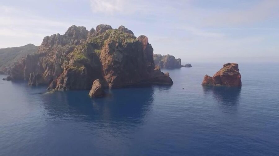 Calvi: Scandola and Piana Guided Boat Tour - One hour along Corsica’s rocky west coast
