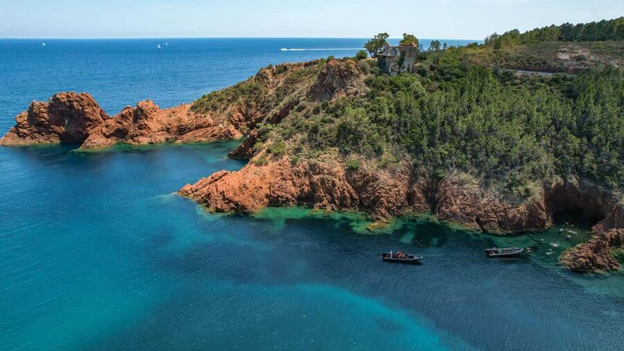 Cannes: 2.5-Hour Esterel Calanques Boat Excursion - Meeting at Port du Béal in Cannes
