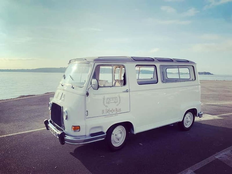 Cannes: City Tour in a Vintage Bus - Palm Beach and Port Canto