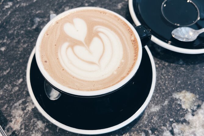 Cannes Ooh La La Croissant Tasting Tour - Timing, walking, and cruise-day planning