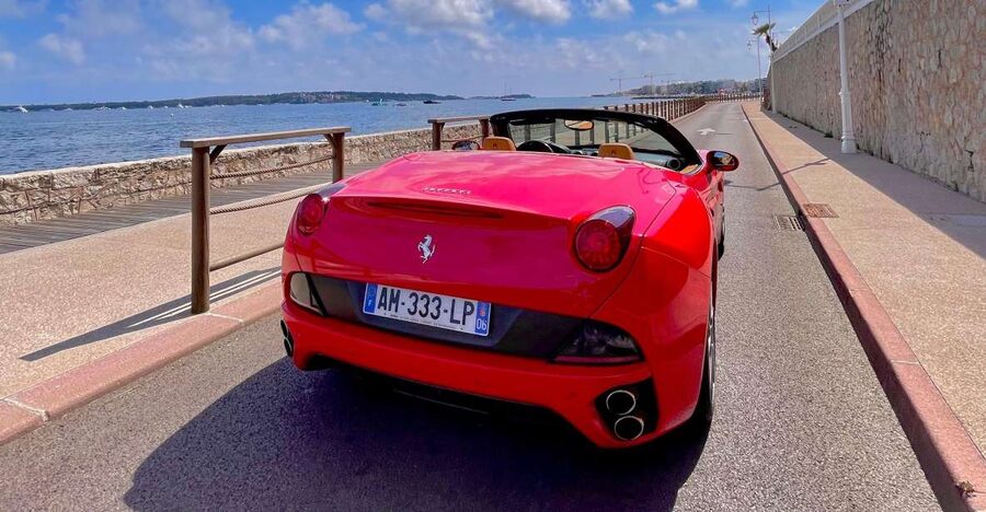 Cannes : Visite guidée en Ferrari sur les routes de Cannes - What the 35-Minute Length Really Means