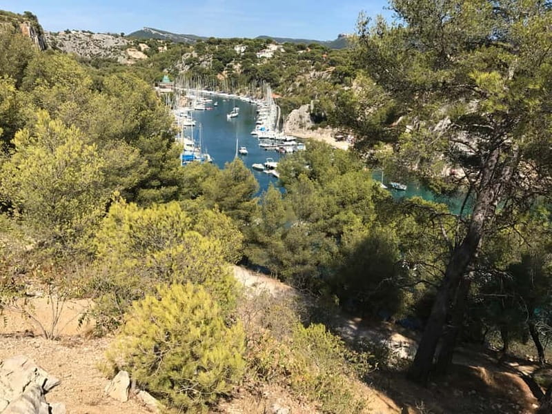 Cassis: Calanques and Viewpoints Tour by Mountain E-Bike - Reaching ridges above Cassis Bay