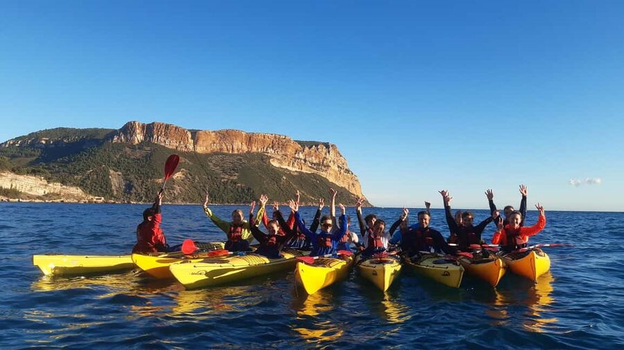 Cassis: Calanques National Park Sea Kayaking Tour - What the guide adds to the outing
