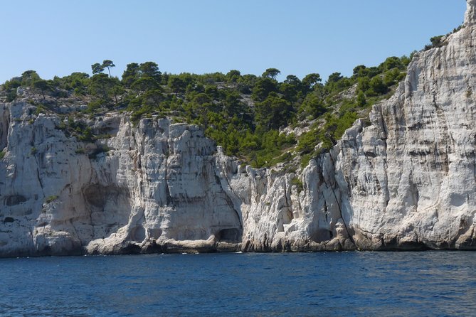 Cassis Half-Day Trip from Aix-en-Provence - Who should book this Cassis outing