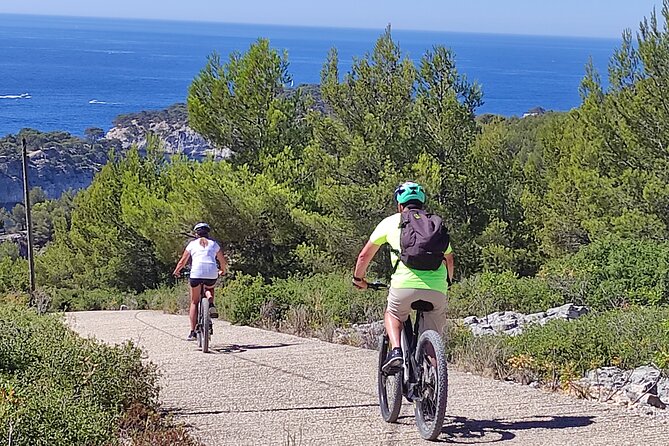 Cassis National Park E-Mountain Bike Experience with Virtual Guide - Cap Canaille, vineyards, and the choice of routes