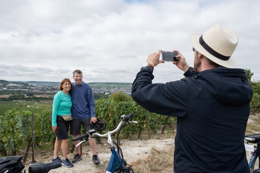 Champagne: E-Bike Champagne Day Tour with Tastings and Lunch - Key points at a glance