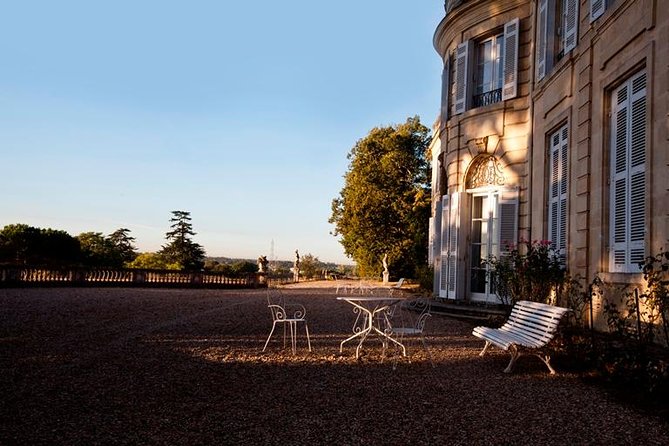 Chateau du Taillan and Park including Wine Tasting Tour - The château interior and the family story