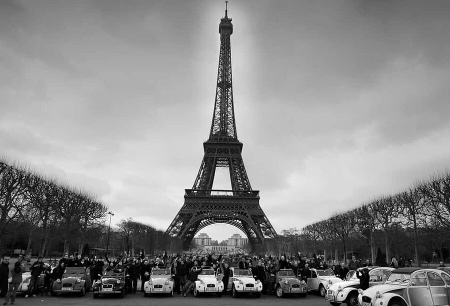 Classic, Romantic Paris: 3-Hour Vintage 2CV Tour - Starting in classic Paris: Champs Elysées to the Eiffel Tower