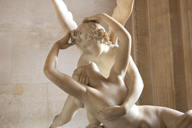 Closing Time at the Louvre: The Mona Lisa at her Most Peaceful - Starting below the palace at the moat