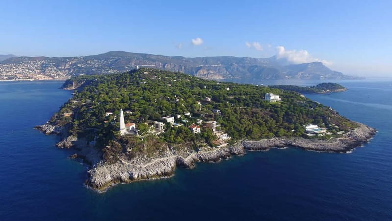 Coastal boat tour from Villefranche-Sur-Mer to Monaco - What the boat is like