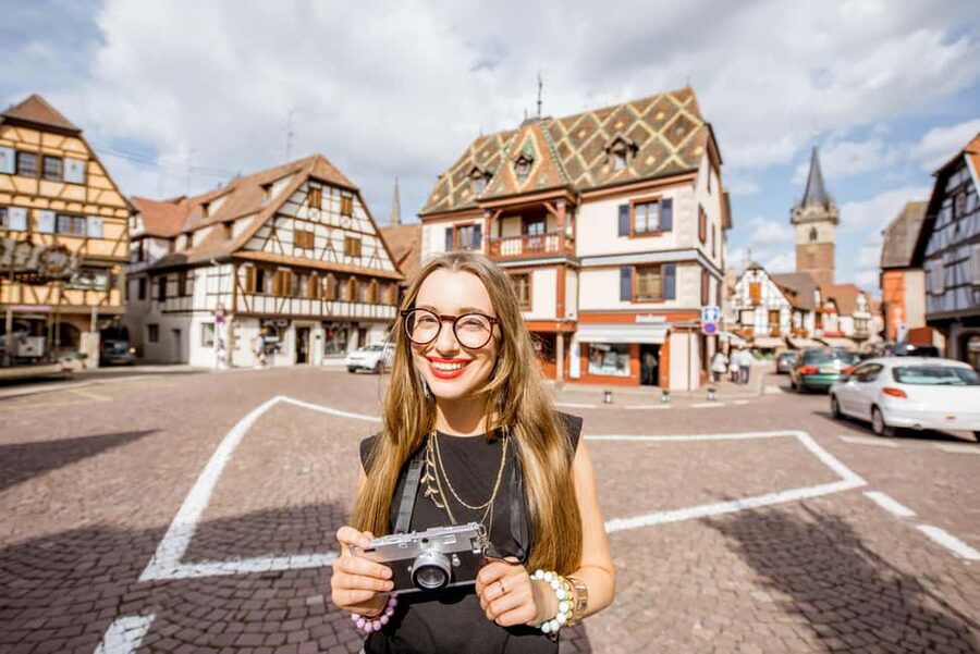 Colmar: Express Walk with a Local in 60 minutes - The best way to use the hour