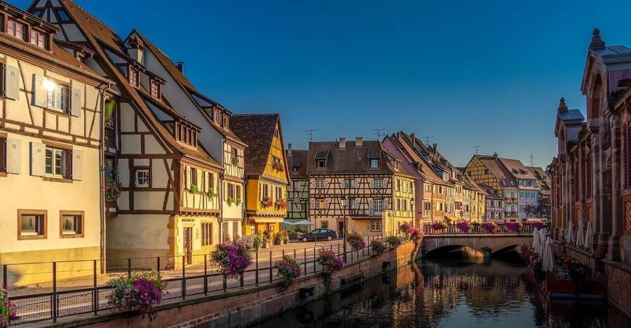 Colmar: Private Guided Walking Tour of the City Center - Starting at Place des Unterlinden